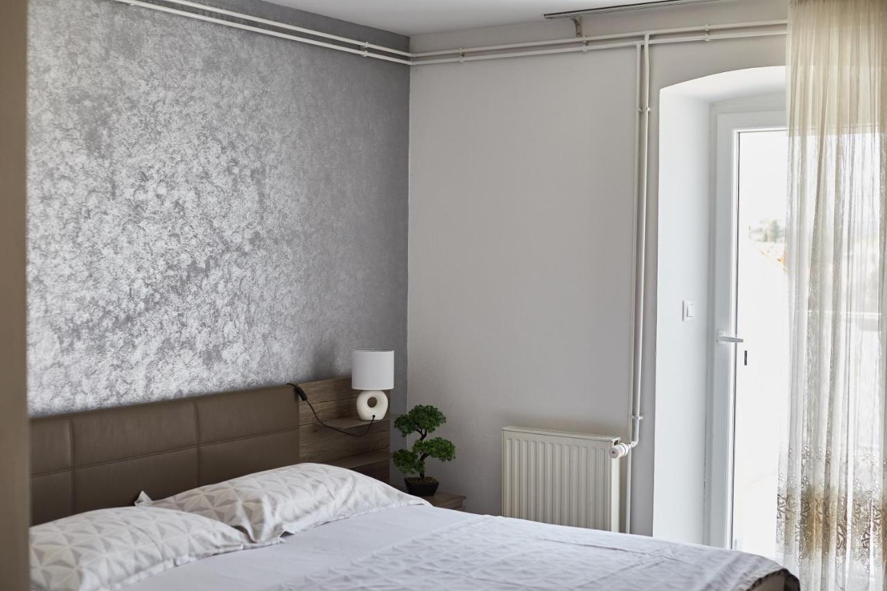 Apartments Vila Dk Malinska Eksteriør bilde