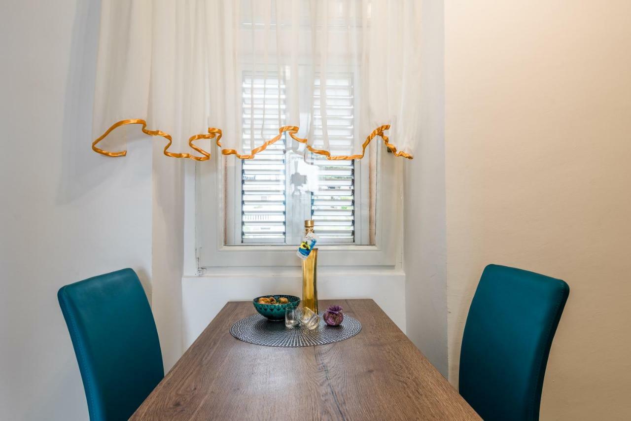 Apartments Vila Dk Malinska Eksteriør bilde